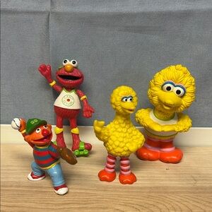 Sesame Street Figure Set of 4- Big Bird & Elmo with Ernie